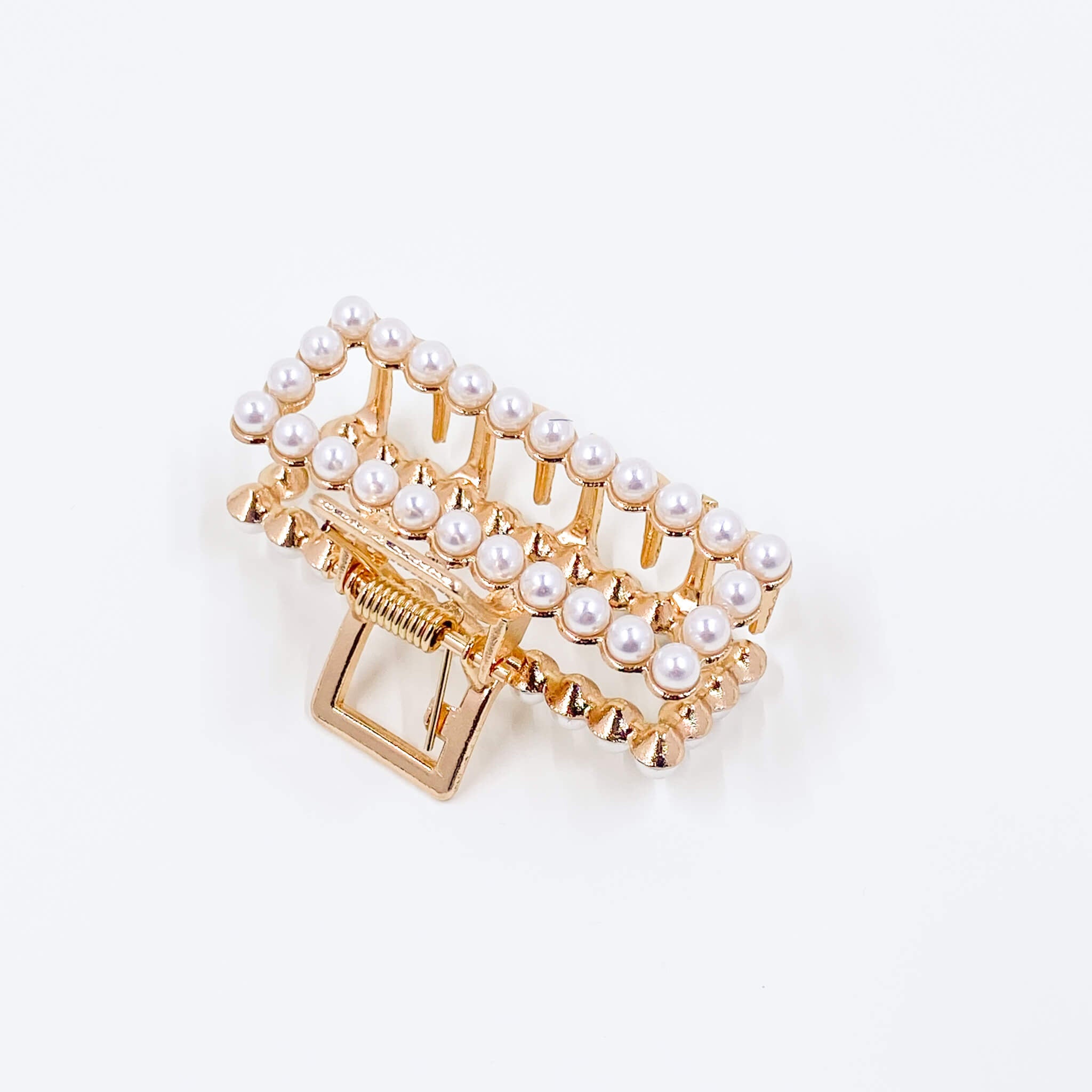 Pearl Frame Claw Clip